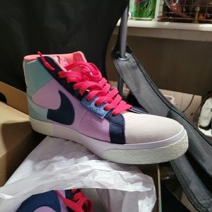 Nike unisex SB Zoom BLAZER MID PRM
